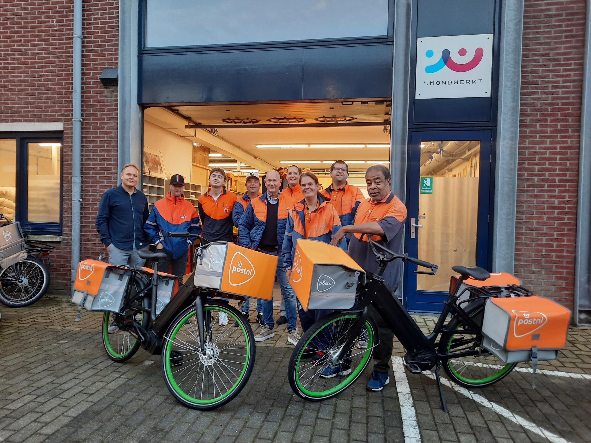 IJmond Werkt! en PostNL: Samen sterk op de Internationale Dag van de Post